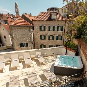 Hotel Marmont Heritage (adults Only)